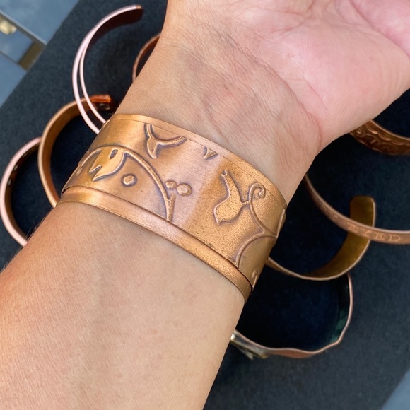 Bundle of 12 Copper Bracelets - Picture 12 of 13